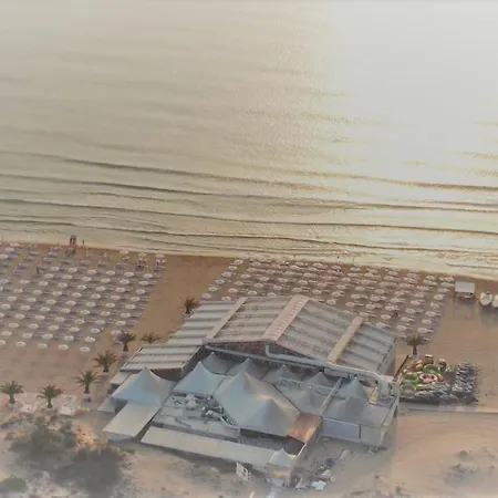 Amfibia Complex Hotel 3*