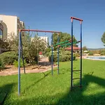 Amfibia Complex 3*