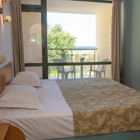 Amfibia Complex 3* Солнечный берег