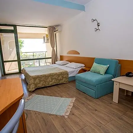 Amfibia Complex Napospart