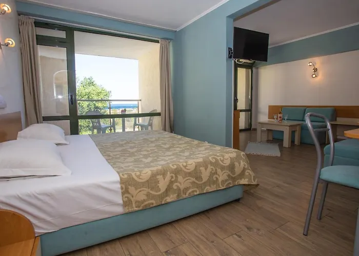 מלון Amfibia Complex