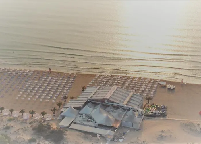 Amfibia Complex Hotel 3*