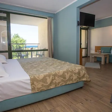 Hotel Amfibia Complex