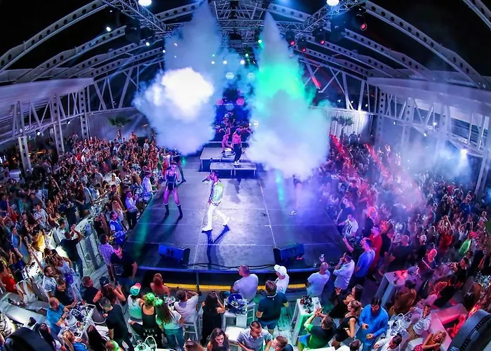 Szálloda Amfibia Complex