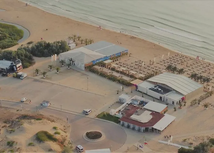 Amfibia Complex Szálloda 3*